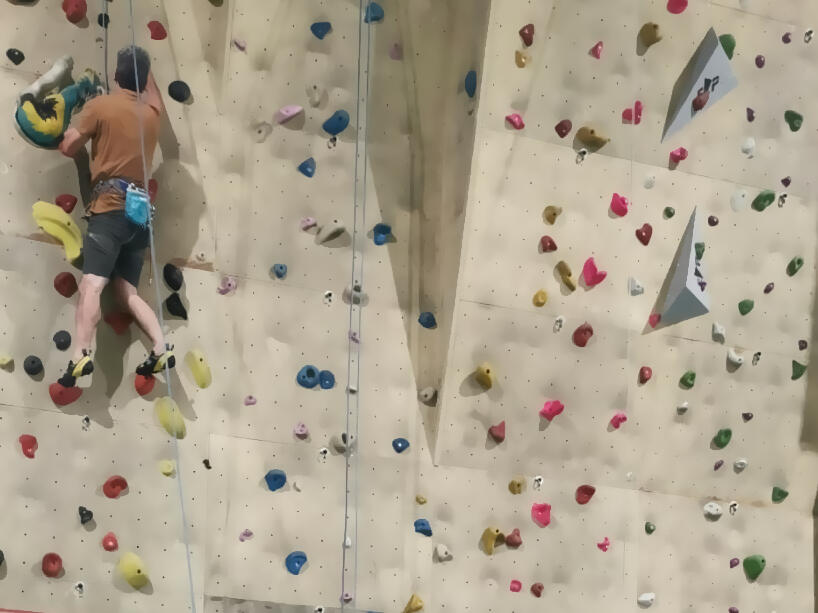 Escalade en salle (SAE) Escalade en salle (SAE)